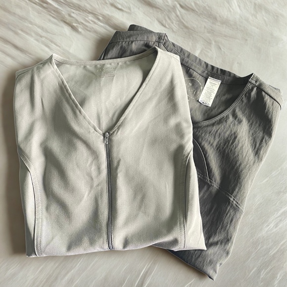 2 Grey Scrub Tops - Picture 1 of 3